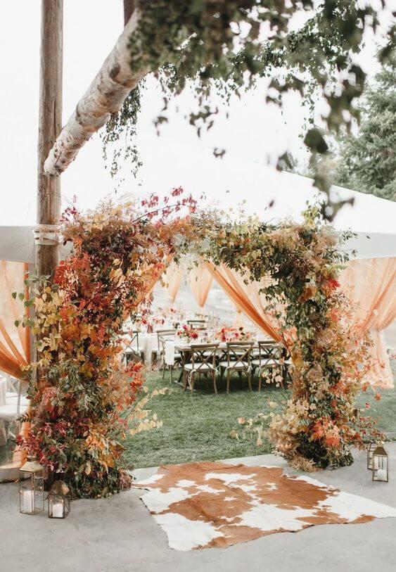 Our Top 10 Favorite Expert Wedding Tips for a September Wedding-Koyal Wholesale